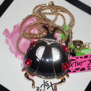 NEW BETSEY JOHNSON FASHION JEWERLY PENDANT ~PM42